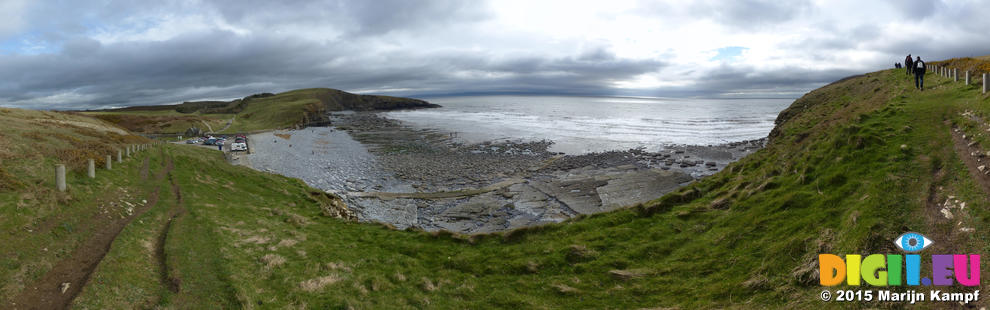 FZ012870-86 Wouko and Rick Dunraven bay